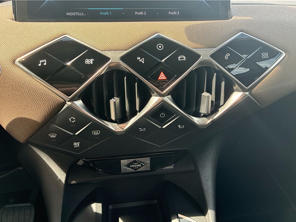 DS DS3 Crossback E-Tense CHIC 136HK 5d Aut. - Image 17