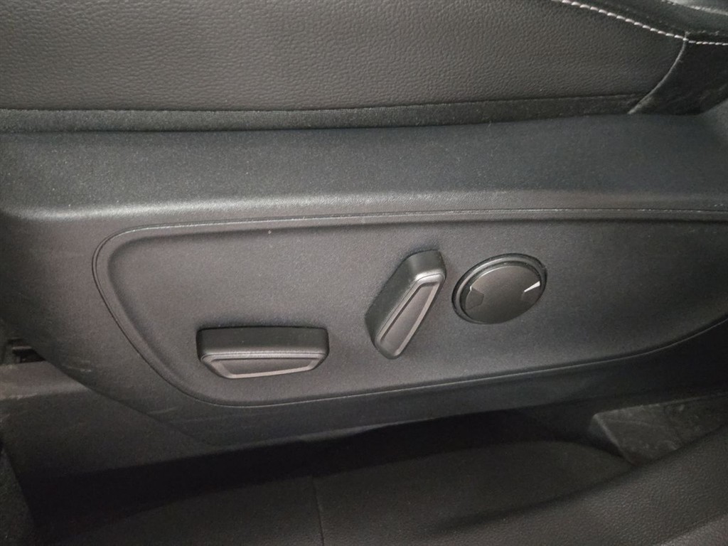 Ford Kuga 2,5 Plugin-hybrid Titanium X CVT 225HK 5d Trinl. Gear - Image 21