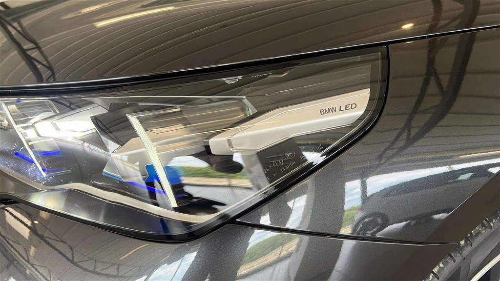 BMW i5 eDrive40 Touring EL M-Sport 340HK Stc Aut. - Image 12