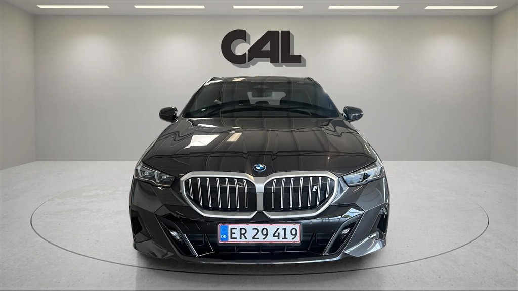 BMW i5 eDrive40 Touring EL M-Sport 340HK Stc Aut. - Image 4
