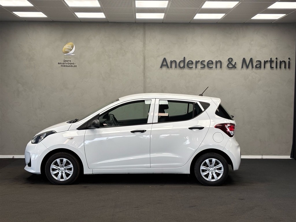 Hyundai i10 1,0 Life 66HK 5d - Image 2