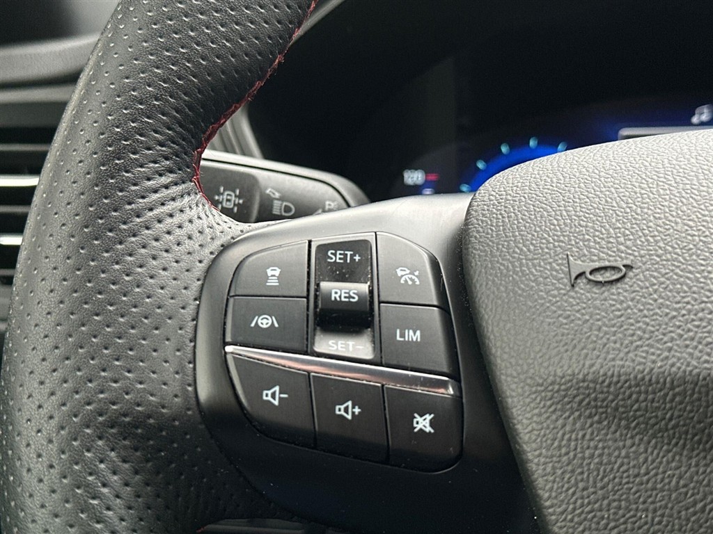Ford Kuga 2,5 Plugin-hybrid ST-Line X CVT 225HK 5d Trinl. Gear - Image 14