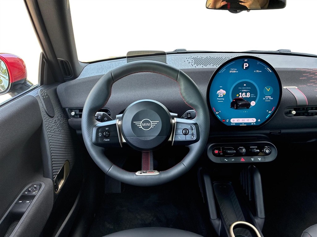 Mini Cooper E EL JCW Trim Option Level M 184HK 3d Aut. - Image 11