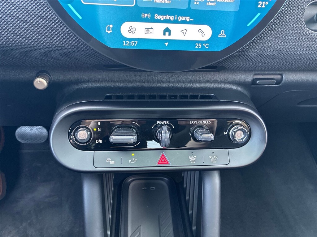 Mini Cooper E EL JCW Trim Option Level M 184HK 3d Aut. - Image 17