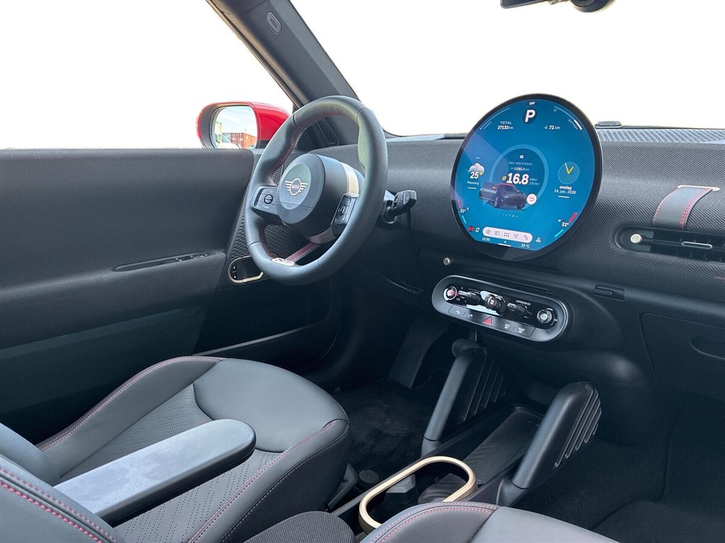 Mini Cooper E EL JCW Trim Option Level M 184HK 3d Aut. - Image 3