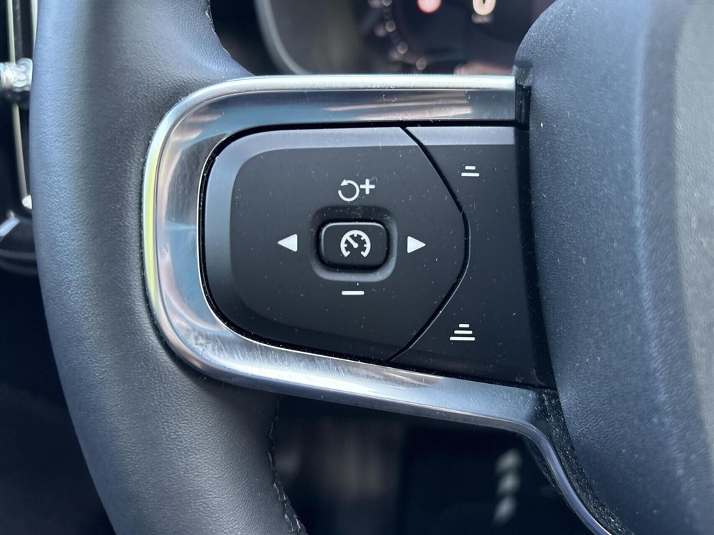 Volvo XC40 P6 Recharge Plus 231HK 5d Aut. - Image 11