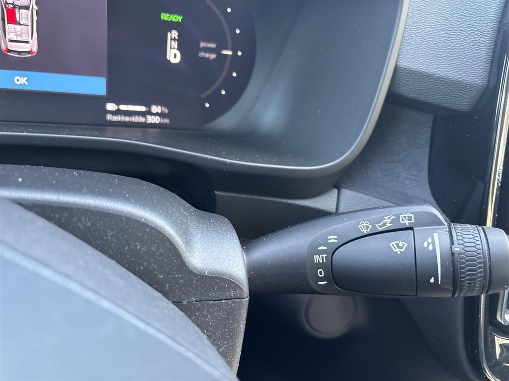 Volvo XC40 P6 Recharge Plus 231HK 5d Aut. - Image 14