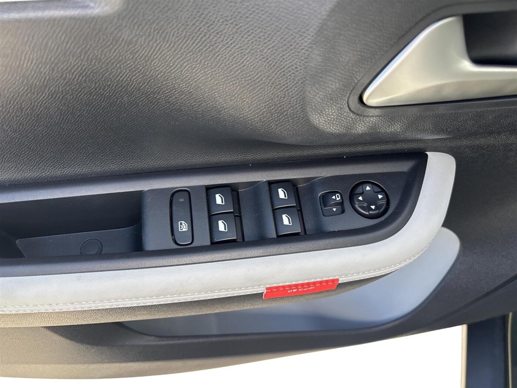 Citroën e-C3 Aircross EL Max 113HK 5d Aut. - Image 8
