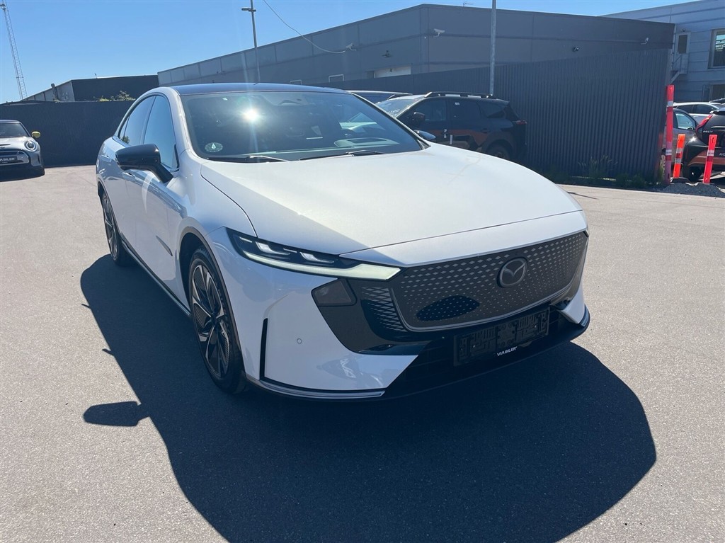 Mazda 6e EL Takumi 258HK 5d Aut. - Image 3