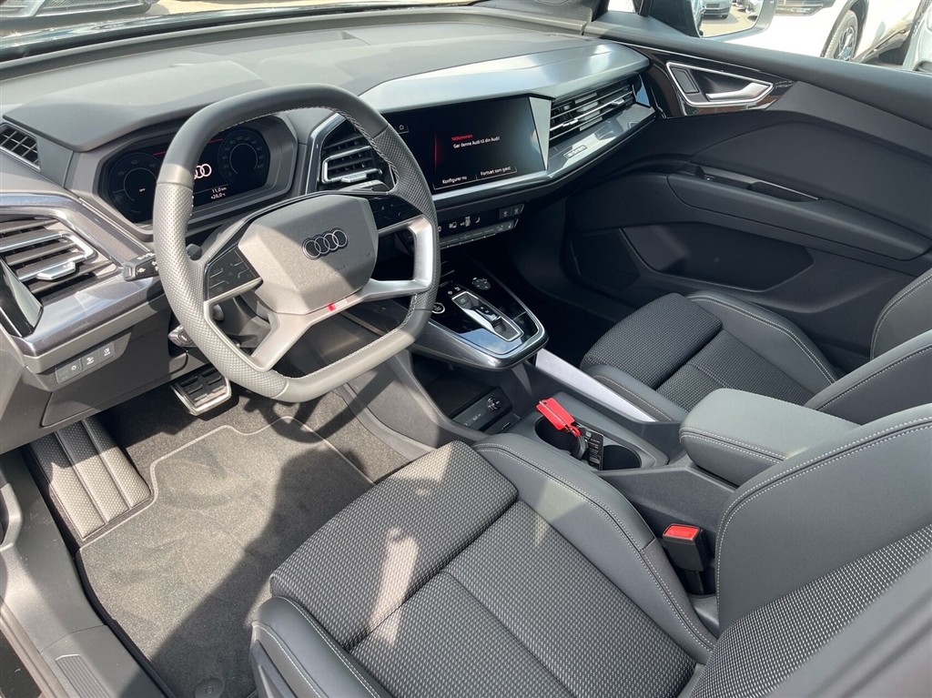 Audi Q4 45 E-tron S Line Edition Quattro 286HK 5d Aut. - Image 11