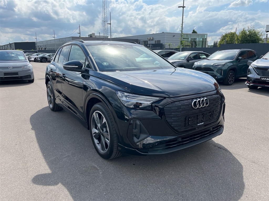 Audi Q4 45 E-tron S Line Edition Quattro 286HK 5d Aut. - Image 3