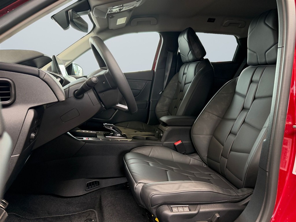 DS DS3 Crossback E-Tense Opera 156HK 5d Aut. - Image 4