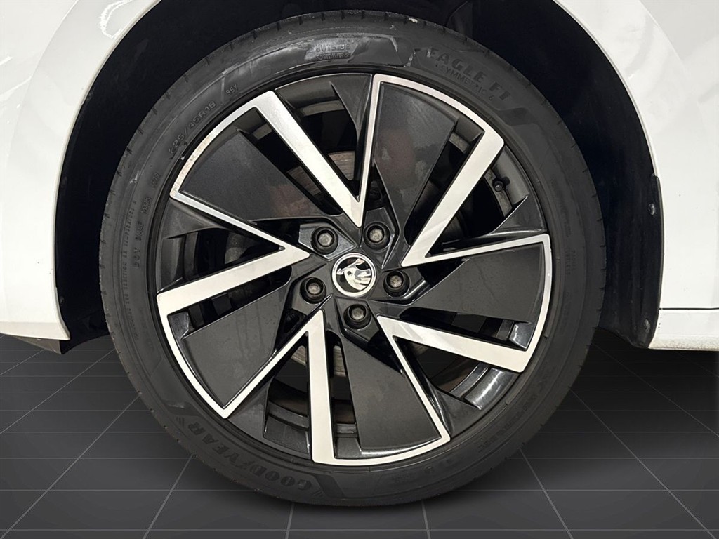 Skoda Octavia Combi 1,4 TSI Plugin-hybrid iV Plus iV DSG 204HK Stc 6g Aut. - Image 6