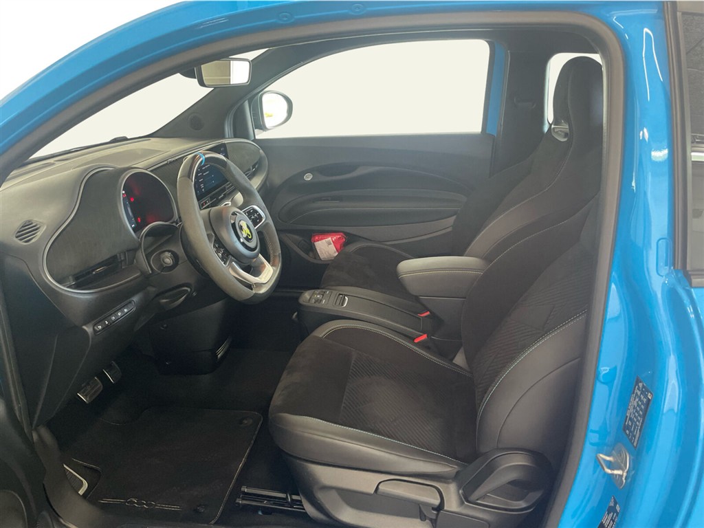 Abarth 500e EL Scorpionissima 156HK Cabr. Aut. - Image 10