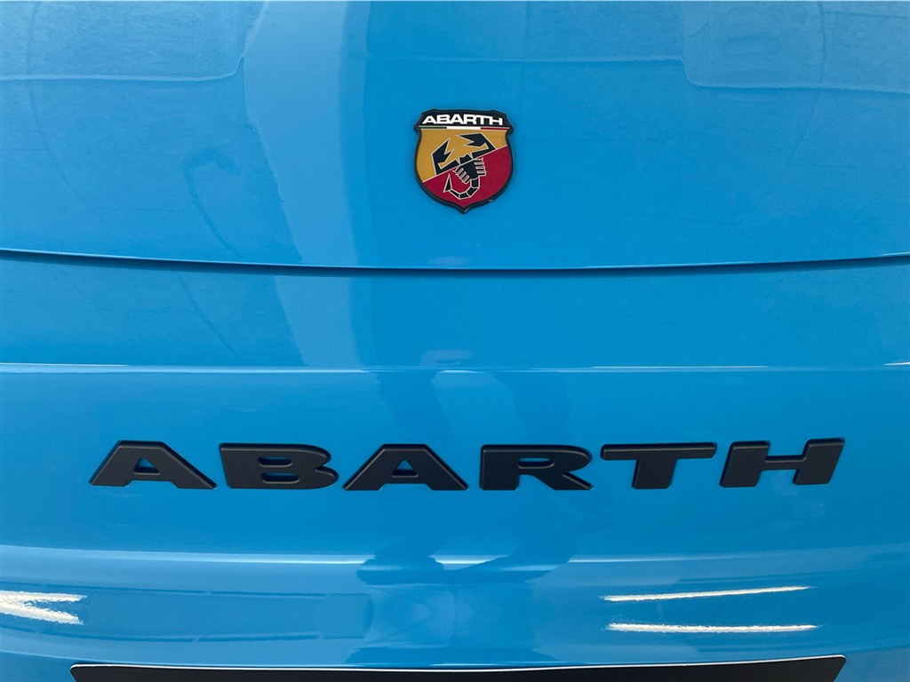 Abarth 500e EL Scorpionissima 156HK Cabr. Aut. - Image 16