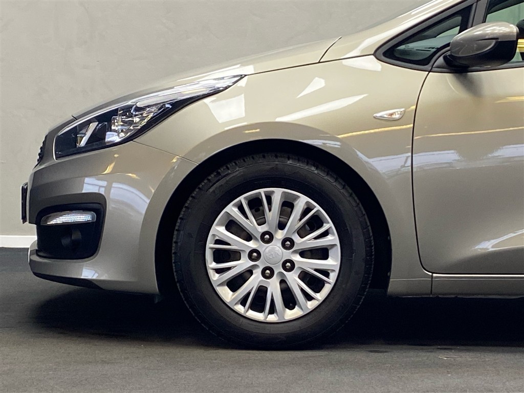 Kia Ceed 1,4 CVVT Style 100HK 5d Man. - Image 4