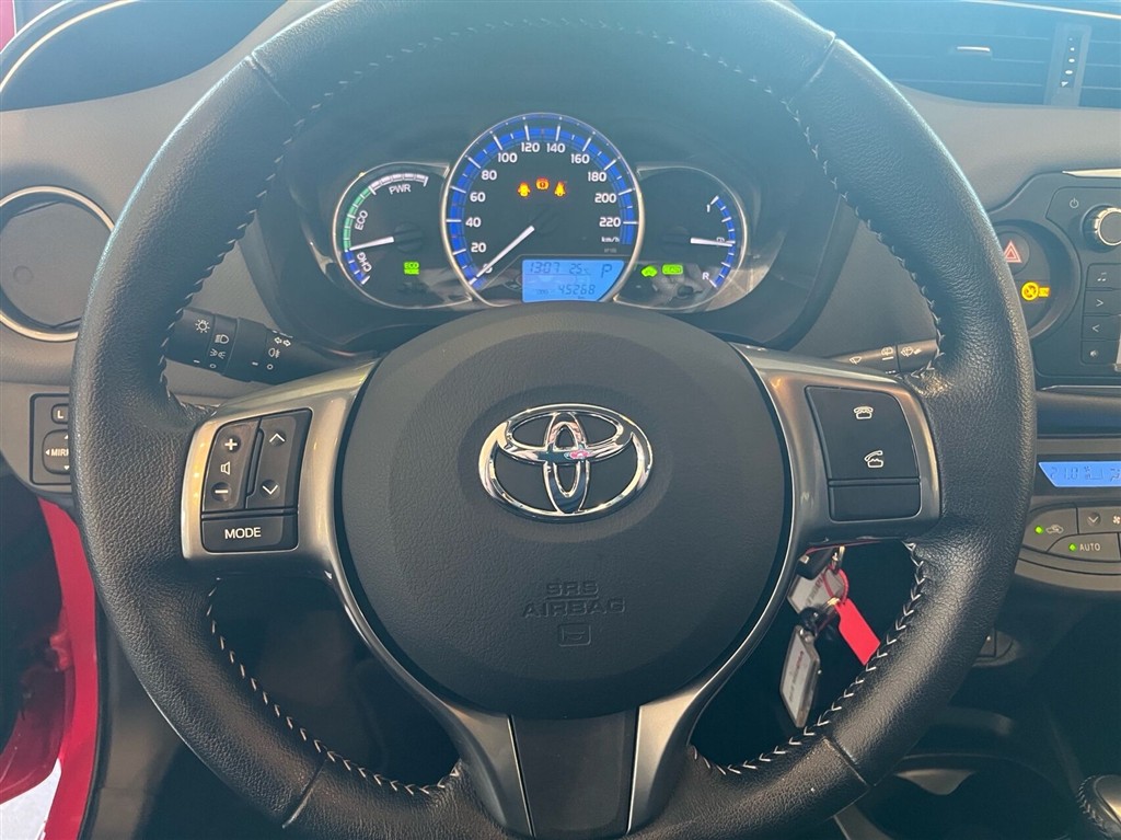 Toyota Yaris 1,5 Hybrid H2 E-CVT 100HK 5d Trinl. Gear - Image 10