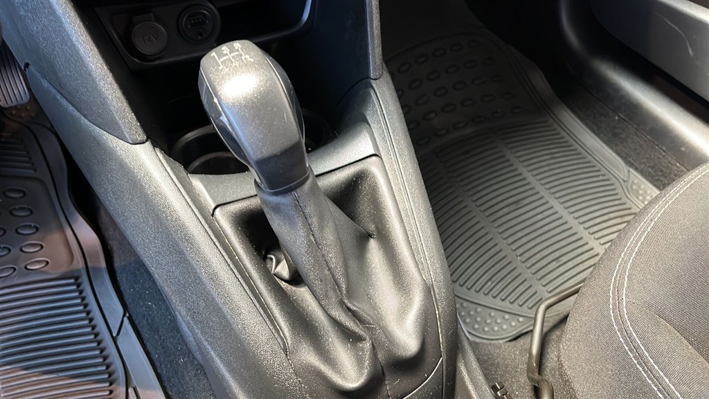 Peugeot 208 1,6 BlueHDi Active 100HK 5d - Image 11