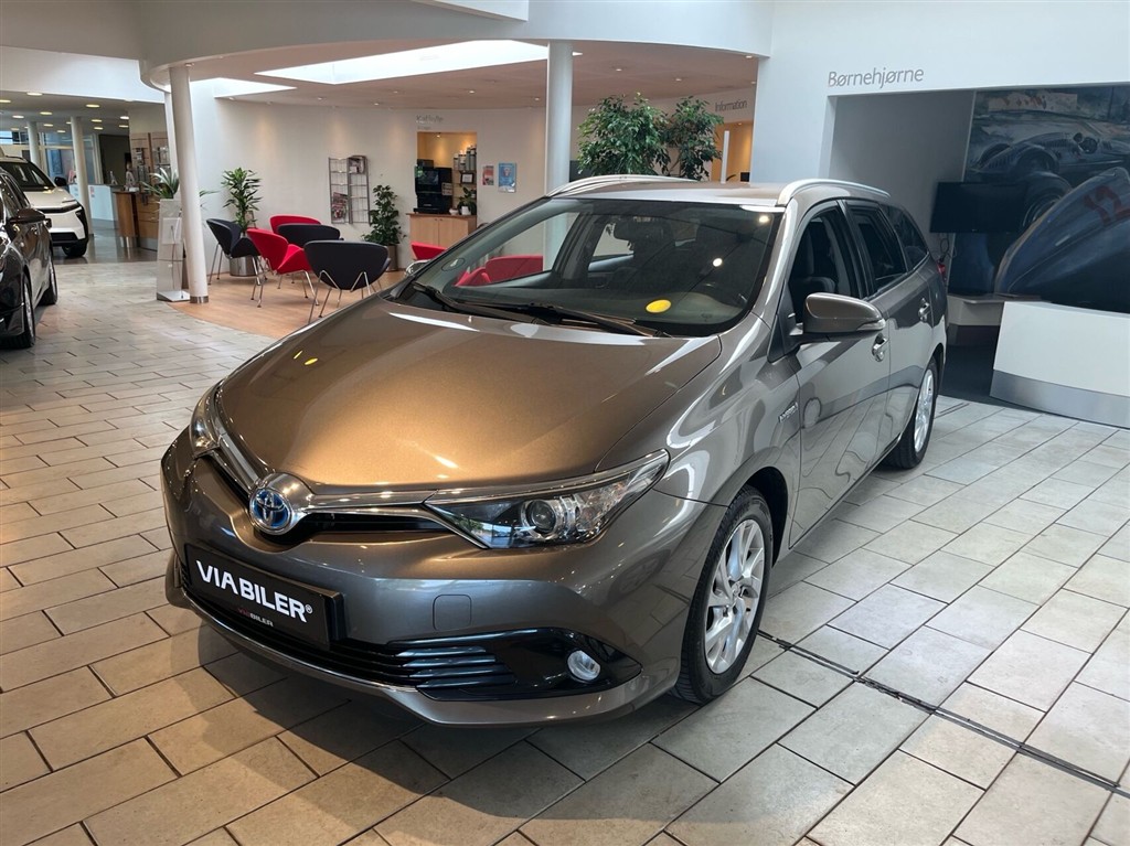 Toyota Auris Touring Sports 1,8 Hybrid H2 Comfort 136HK Stc Aut.