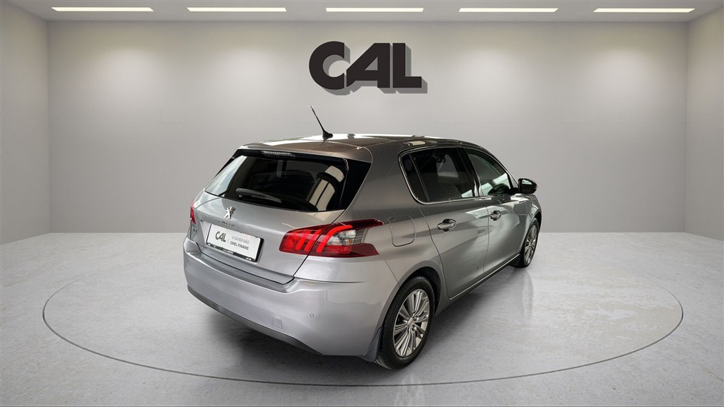 Peugeot 308 1,2 e-THP Selection Sky 130HK 5d - Image 4