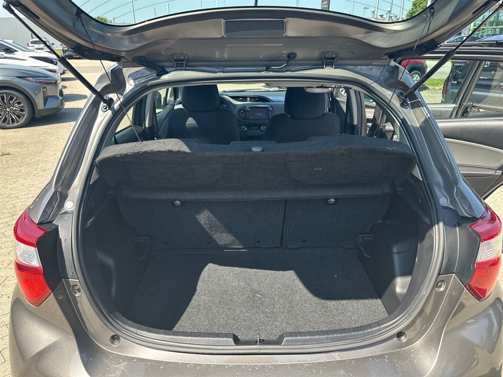 Toyota Yaris 1,5 Hybrid H2 E-CVT 100HK 5d Trinl. Gear - Image 17