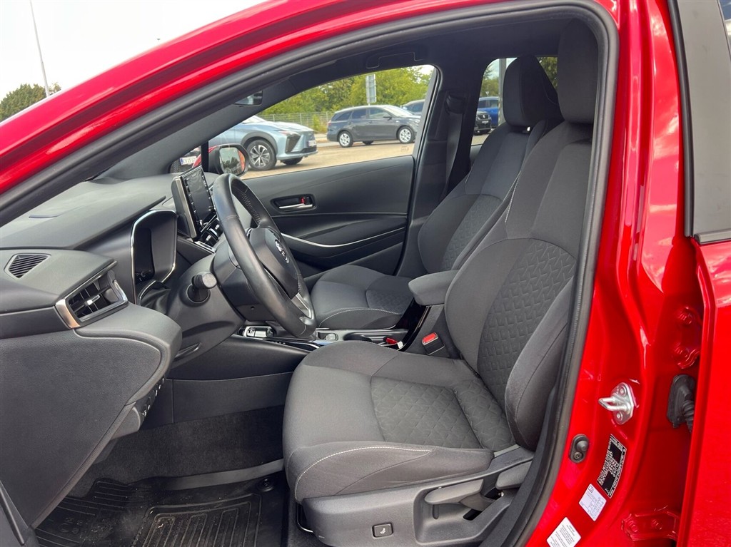 Toyota Corolla 1,8 Hybrid H3 Smart E-CVT 122HK 5d Trinl. Gear - Image 8