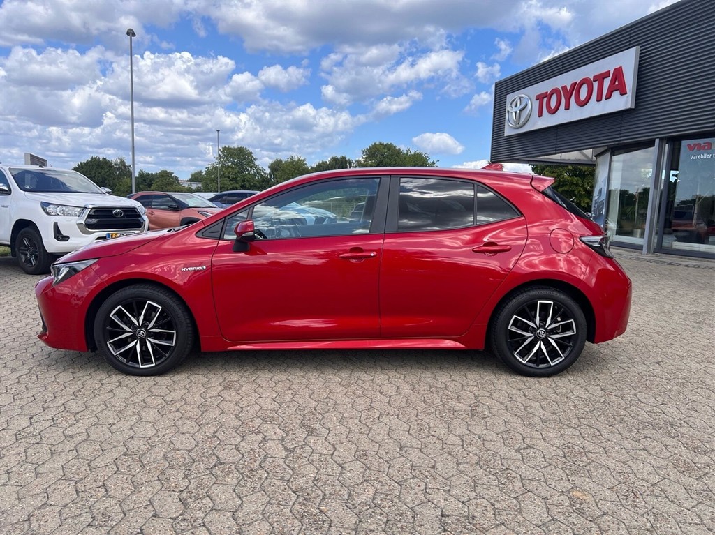 Toyota Corolla 1,8 Hybrid H3 Smart E-CVT 122HK 5d Trinl. Gear - Image 2