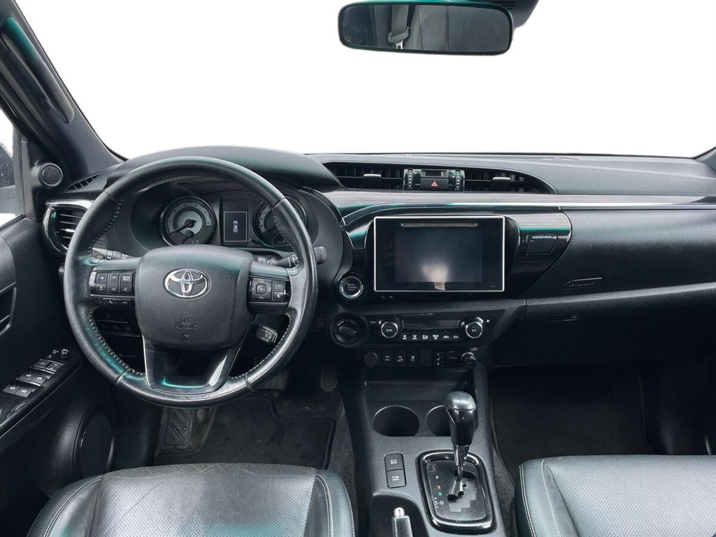 Toyota HiLux Dobb.Kab. 2,4 D-4D Anniversary Edition 4x4 150HK DobKab Aut. - Image 14