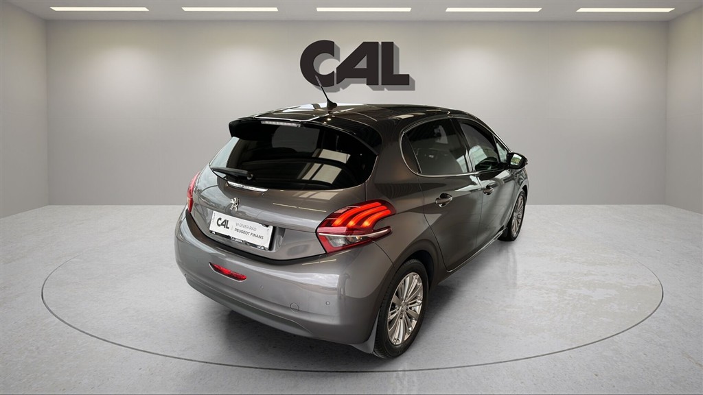 Peugeot 208 1,5 BlueHDi Prestige 100HK 5d - Image 4