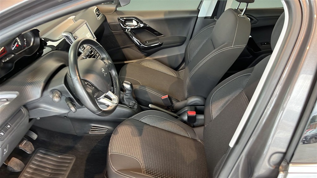 Peugeot 208 1,5 BlueHDi Prestige 100HK 5d - Image 6