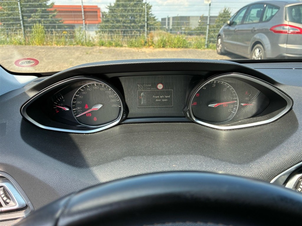 Peugeot 308 1,5 BlueHDi Infinity 130HK 5d 6g - Image 7