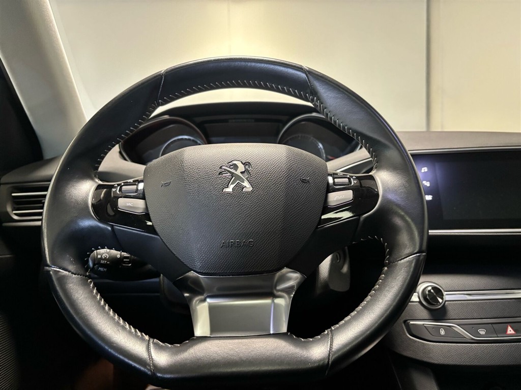 Peugeot 308 SW 1,2 PureTech Infinity 130HK Stc 6g - Image 7