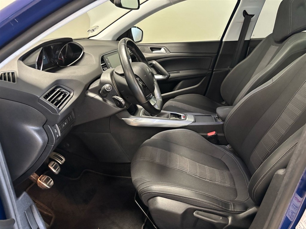 Peugeot 308 SW 1,2 PureTech Infinity 130HK Stc 6g - Image 4
