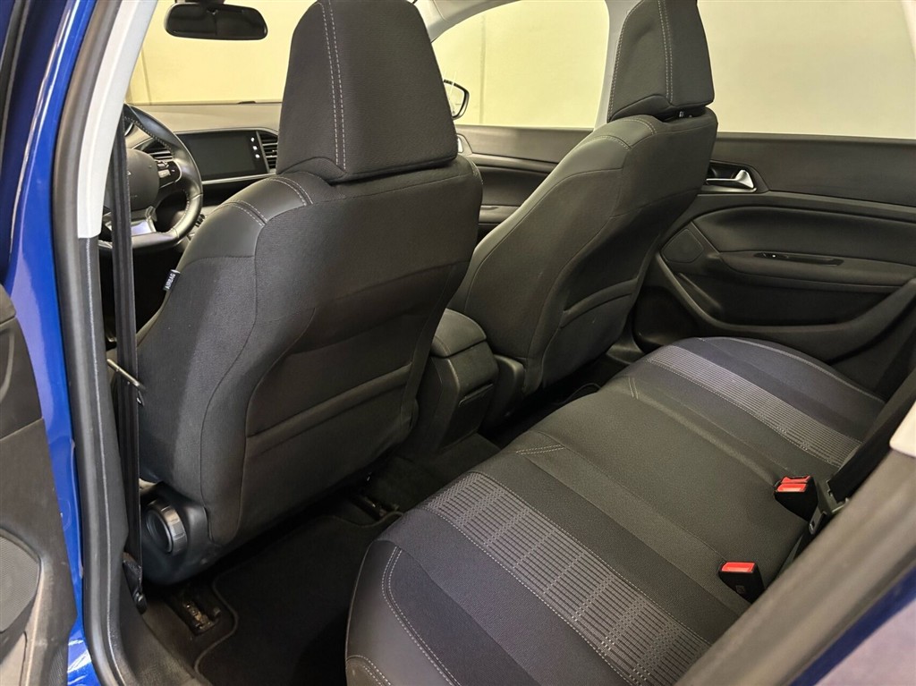 Peugeot 308 SW 1,2 PureTech Infinity 130HK Stc 6g - Image 5