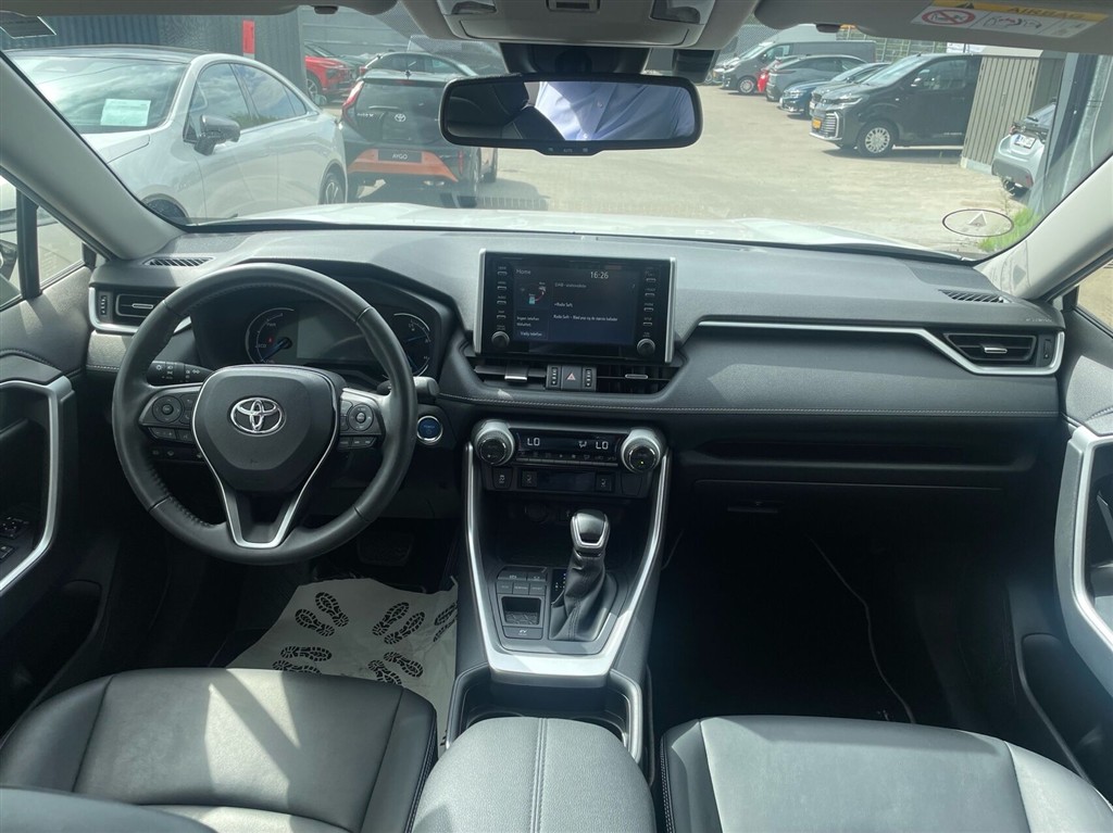 Toyota RAV4 2,5 Hybrid H3 Business Line 218HK 5d 6g Aut. - Image 8