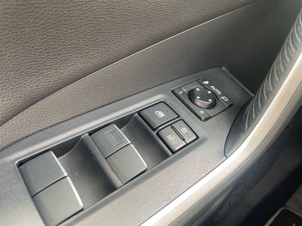 Toyota RAV4 2,5 Hybrid H3 Business Line 218HK 5d 6g Aut. - Image 13