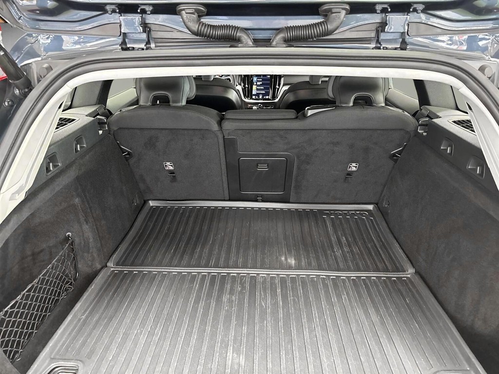 Volvo V60 2,0 T6 Recharge Plugin-hybrid Inscription Expression 340HK Stc 8g Aut. - Image 14