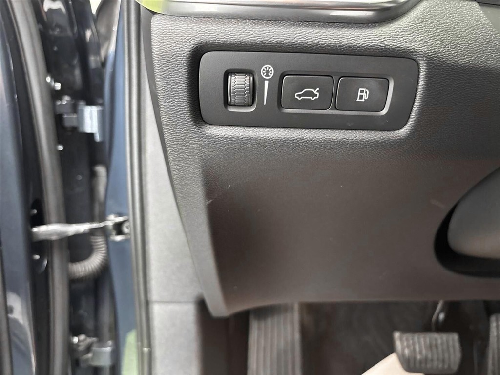 Volvo V60 2,0 T6 Recharge Plugin-hybrid Inscription Expression 340HK Stc 8g Aut. - Image 20