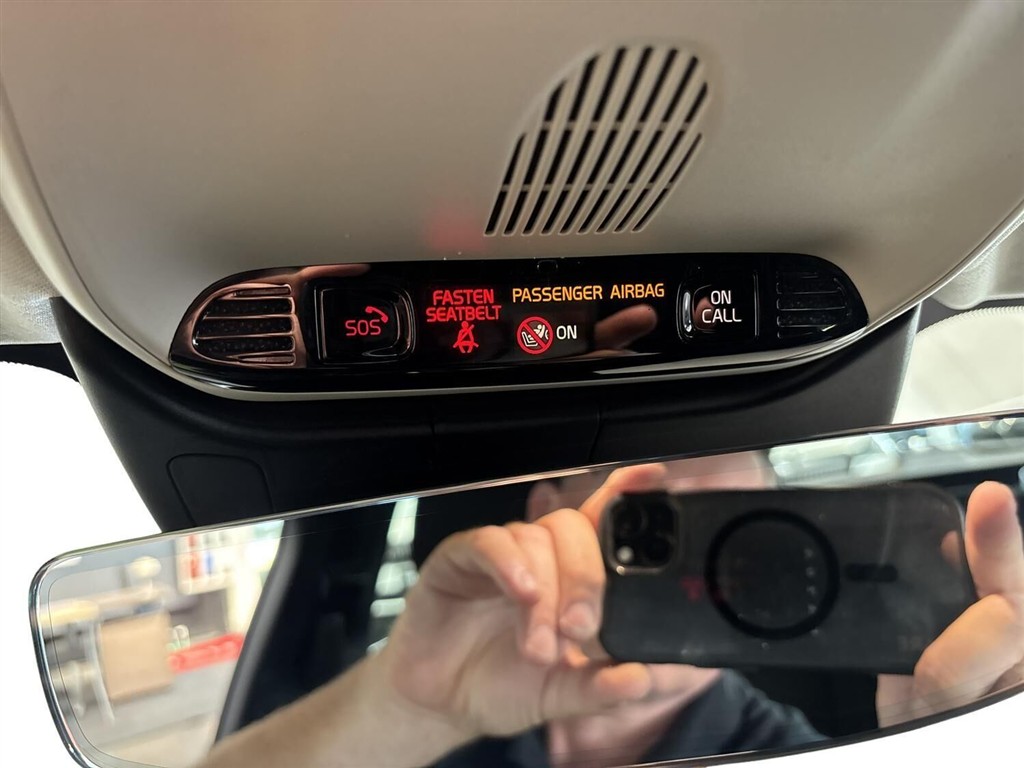 Volvo V60 2,0 T6 Recharge Plugin-hybrid Inscription Expression 340HK Stc 8g Aut. - Image 24