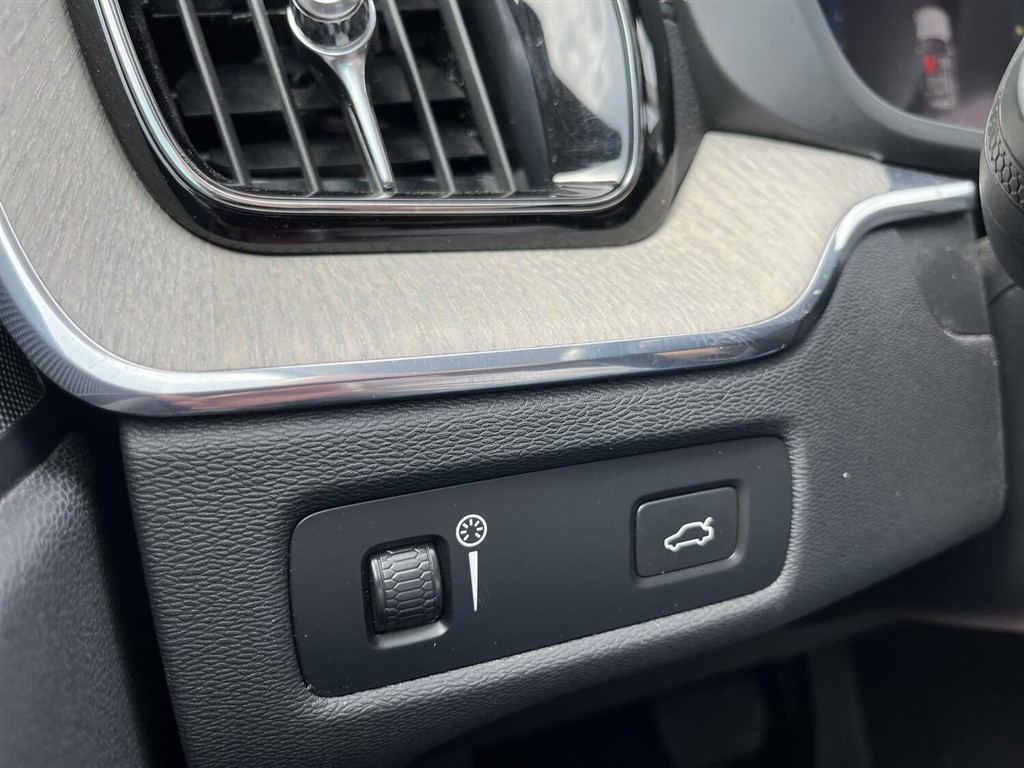 Volvo XC60 2,0 B4 Inscription 197HK 5d 8g Aut. - Image 22