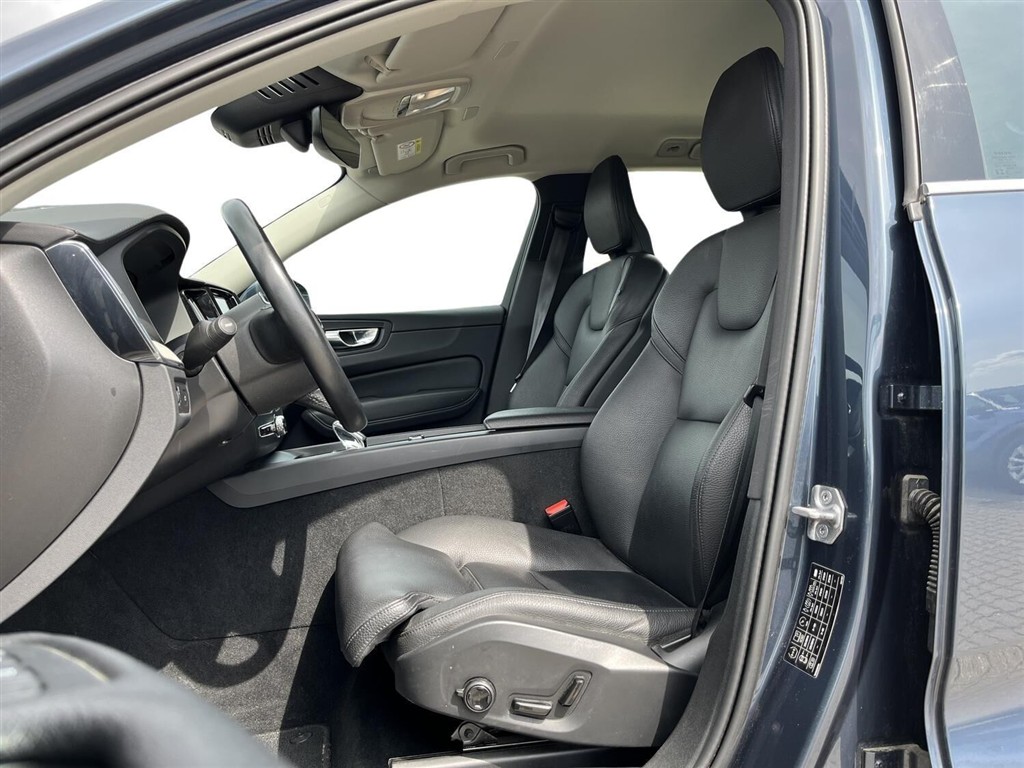 Volvo XC60 2,0 B4 Inscription 197HK 5d 8g Aut. - Image 5