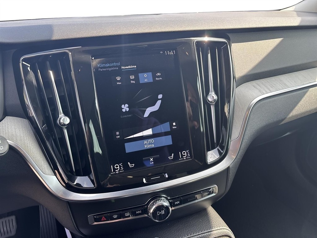 Volvo V60 2,0 T8 Twin Engine Plugin-hybrid Inscription AWD 390HK Stc 8g Aut. - Image 13