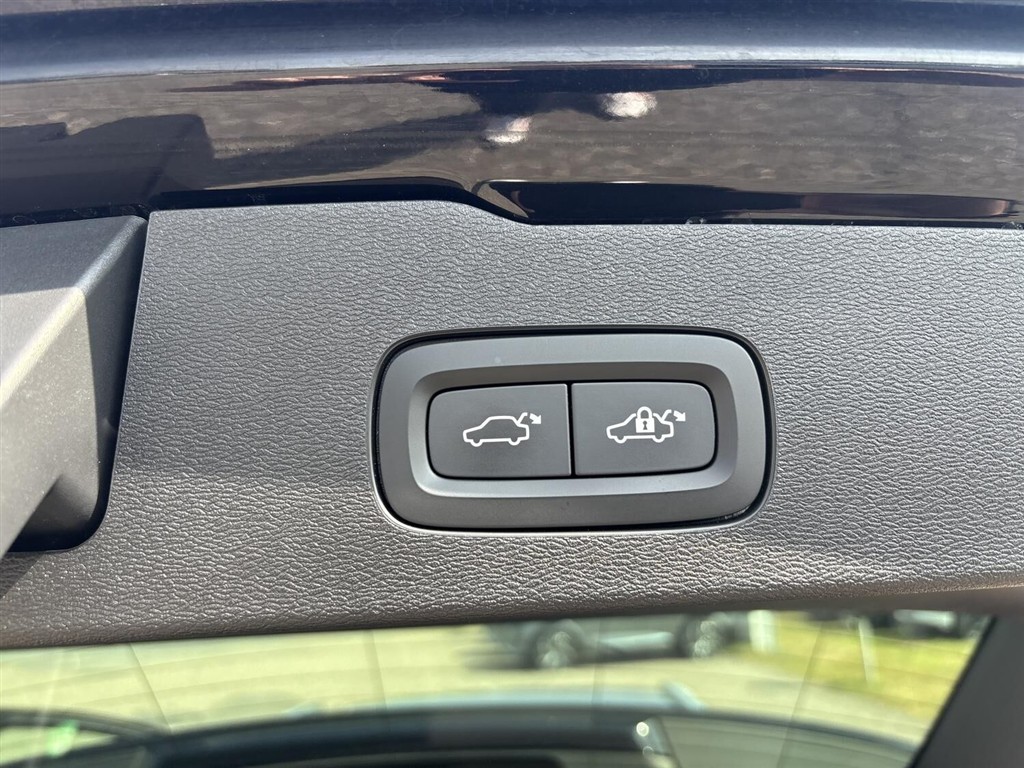 Volvo V60 2,0 T8 Twin Engine Plugin-hybrid Inscription AWD 390HK Stc 8g Aut. - Image 15