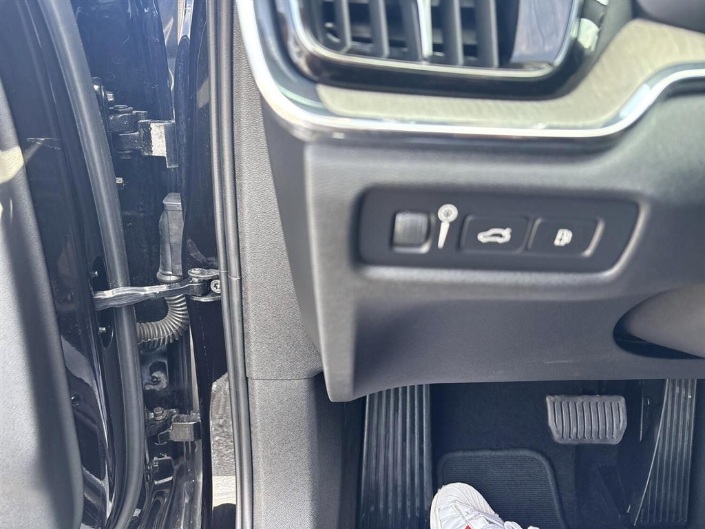 Volvo V60 2,0 T8 Twin Engine Plugin-hybrid Inscription AWD 390HK Stc 8g Aut. - Image 20