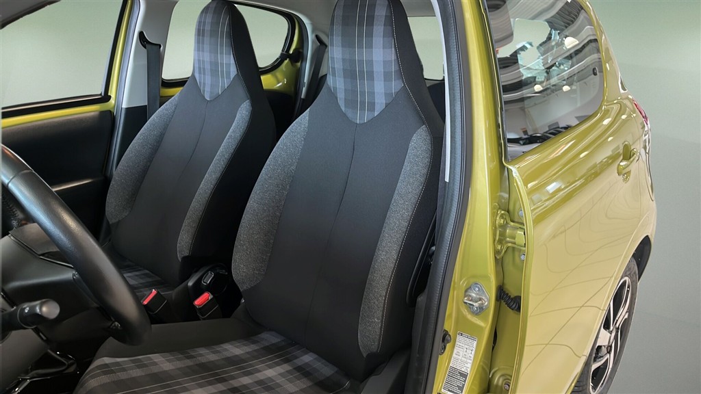 Peugeot 108 1,0 e-Vti Infinity 72HK 5d - Image 5