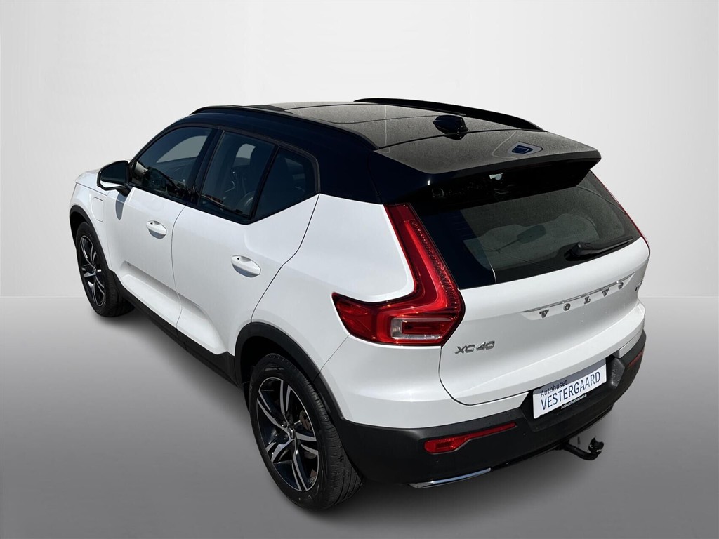 Volvo XC40 1,5 T5 Recharge Plugin-hybrid R-design 262HK 5d 7g Aut. - Image 8