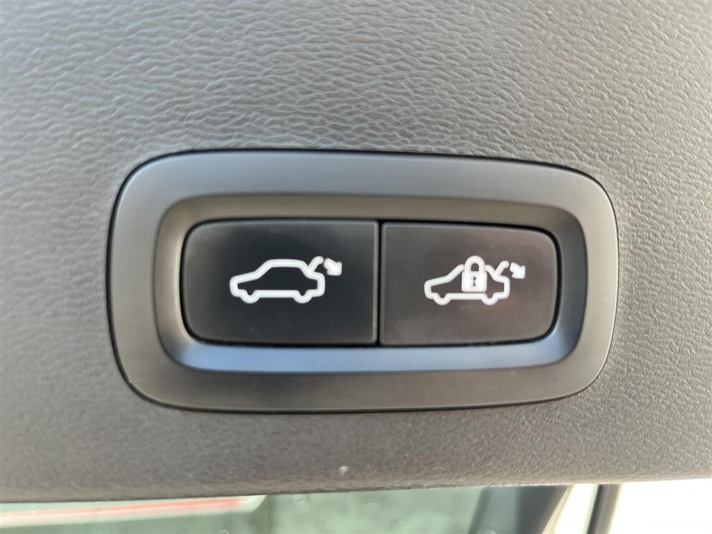 Volvo XC40 1,5 T5 Recharge Plugin-hybrid R-design 262HK 5d 7g Aut. - Image 12