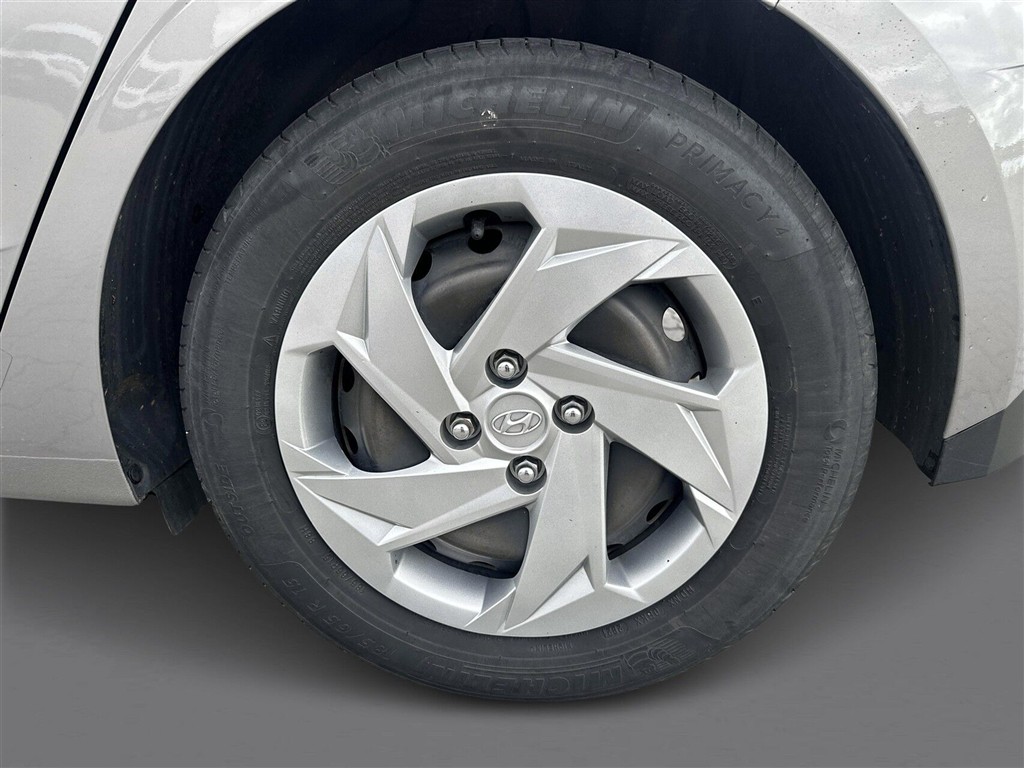 Hyundai i20 1,2 MPI Essential Komfort 84HK 5d - Image 20