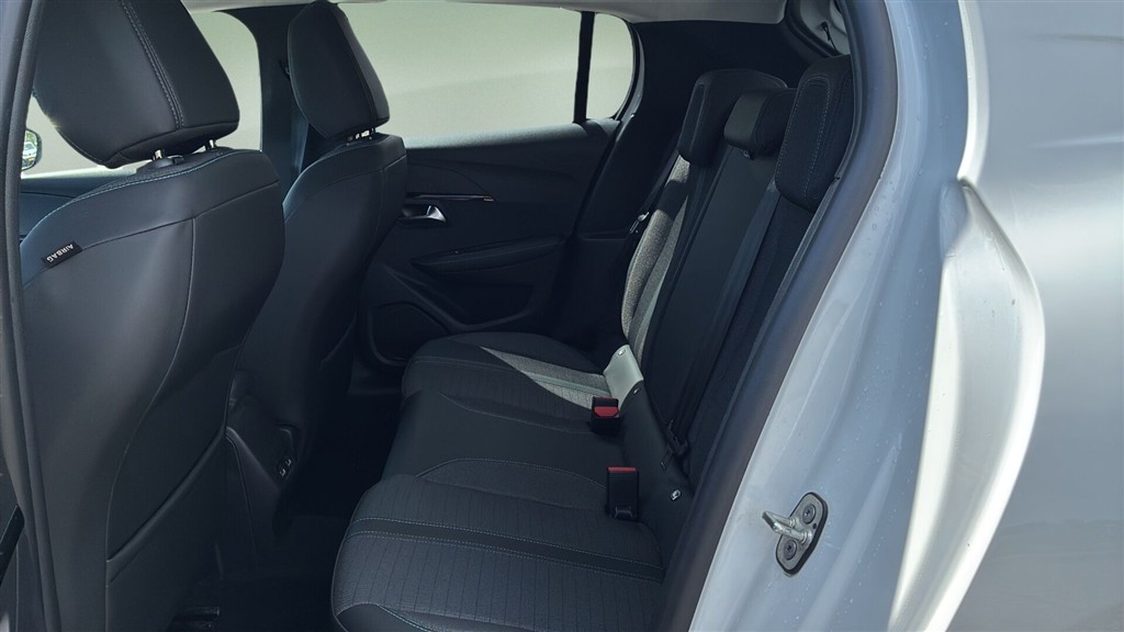 Peugeot 208 1,2 PureTech Platin Pack 100HK 5d 6g - Image 6