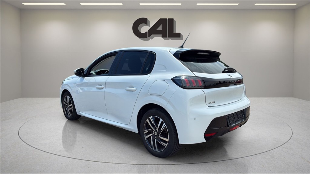 Peugeot 208 1,2 PureTech Platin Pack 100HK 5d 6g - Image 4